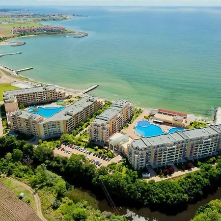 Midia Ахелой